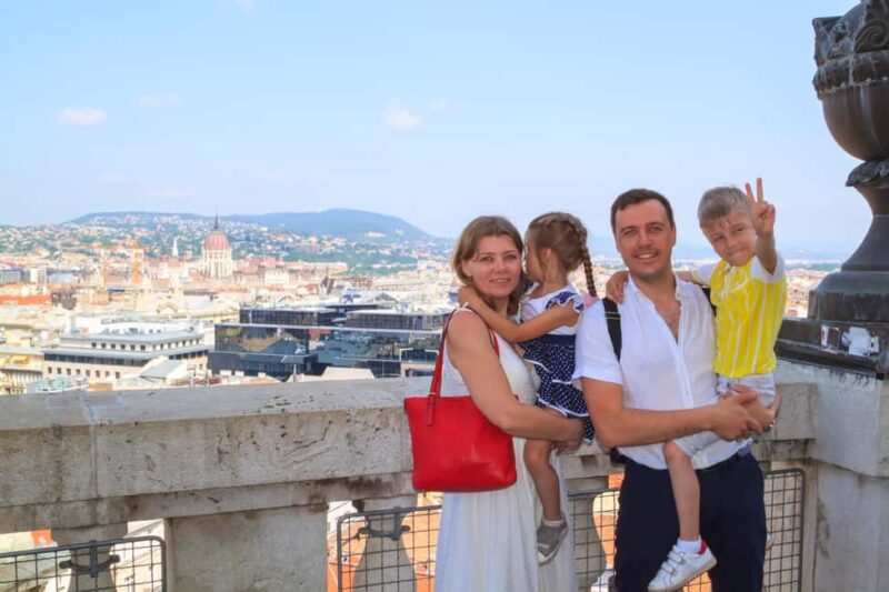 Skip-the-Line Dohány Street Synagogue Private Tour Budapest - Meeting Point and Practical Details