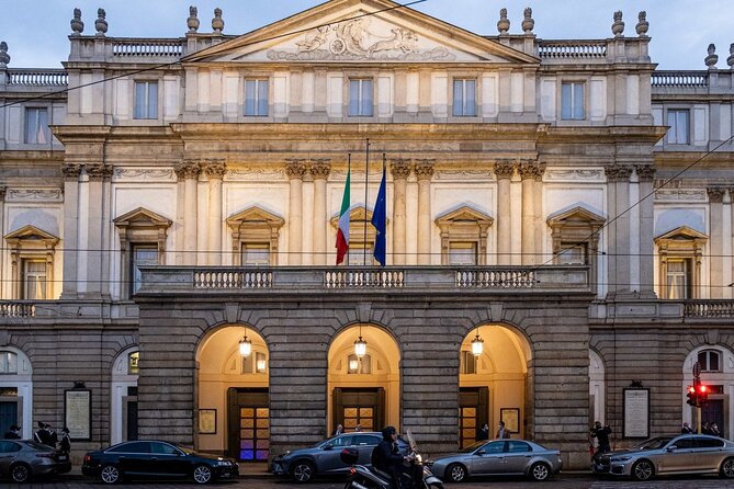 Skip-the-Line: Duomo Rooftop & La Scala Private Tour - Exploring Milan Cathedral: Inside and Above