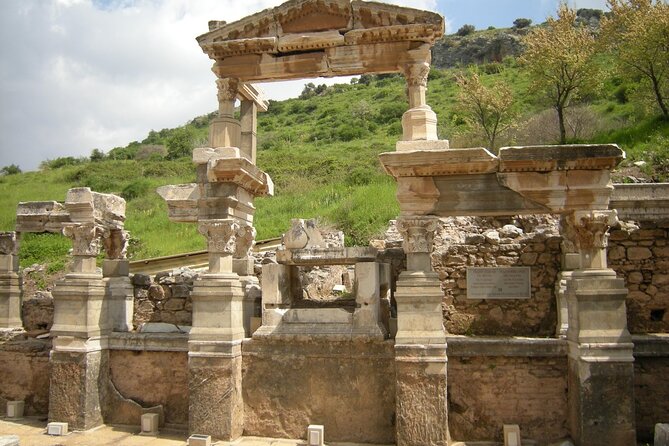 Skip The Line: Explore Ephesus/Private Tour - Knowledgeable, Professional Guides Enhance the Experience
