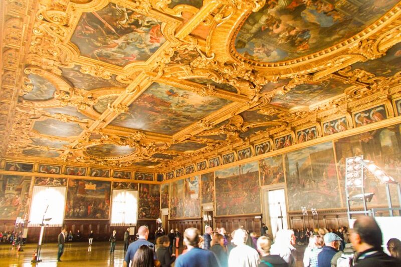 Skip-the-Line Guided Tour of Doge's Palace - The Guide’s Expertise and Storytelling Style