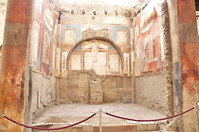 Skip the Line Half Day Private Tour of Herculaneum Highlights with Local Guide - Explore Herculaneum with a Private Guide for a Deeper Understanding