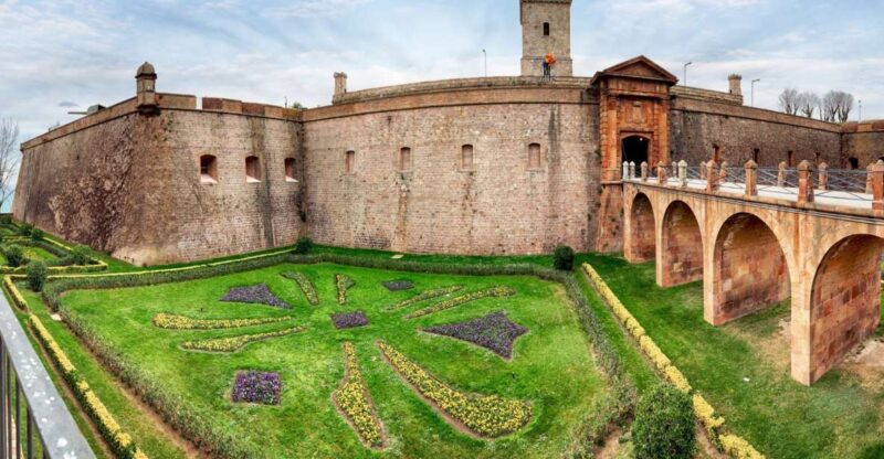Skip-the-line Montjuïc Castle Tour with a Cable Car Ride - Who Will Enjoy This Tour Most?