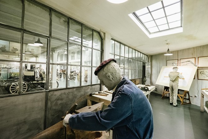 Skip the line National Automobile Museum and Turin Hop On Hop Off - Experience the Museum’s Rich Collection of Vintage Cars