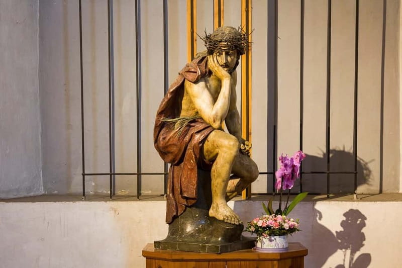 Skip-the-line National Museum and Old Town Private Tour - The 2-Hour Museum Tour: Focused and Efficient