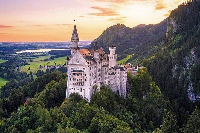 Skip the Line: Neuschwanstein Castle Private Tour From Füssen or Hohenschwangau - Inside the Castle: Rooms and Architectural Details