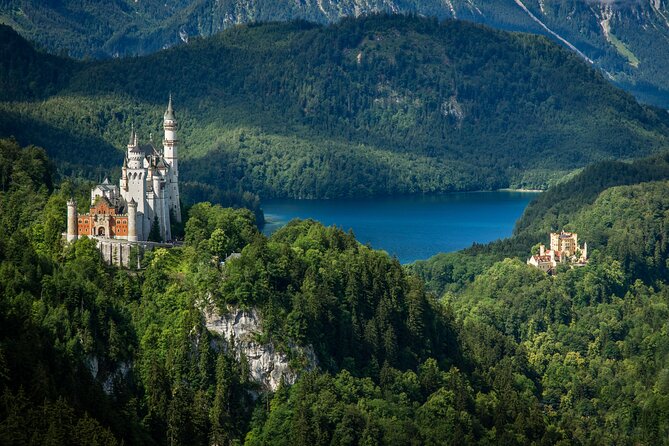 Skip The Line Neuschwanstein Castle Tour from Hohenschwangau - From Hohenschwangau to Neuschwanstein: Easy Transport Included