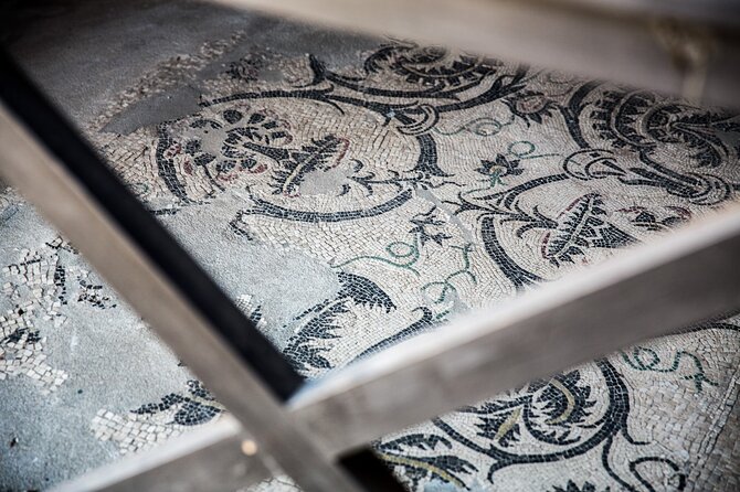 Skip-the-Line Pompeii Guided Tour from Naples - Touring the Roman Villa of Casa del Menandro