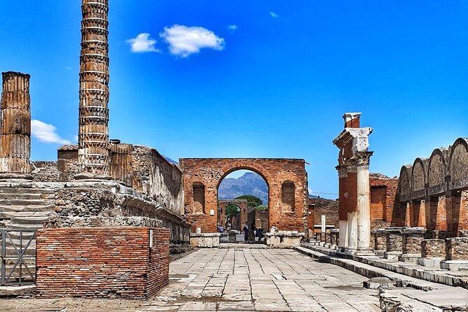 Skip the line Pompeii Guided Tour from Sorrento - Key Points