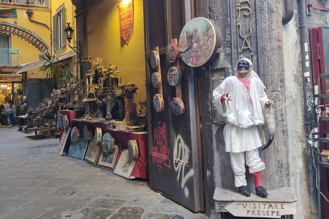 Skip-the-Line Pompeii Ruins & Naples City Center Private Tour with a Local Guide - Exploring the Heart of Naples: Piazza del Gesù Nuovo and Piazza Plebiscito