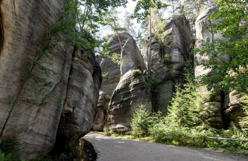 Skip-the-line Rock City Private Day Trip from Prague by Car - Hiking Through the Iconic Adrpach-Teplice Rocks
