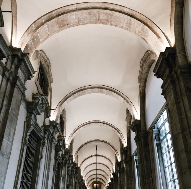 Skip the Line Royal Palace Madrid Tour Semi-Private 8ppl max - Explore Madrid’s Largest Royal Residence with a Skip-the-Line Tour for Small Groups
