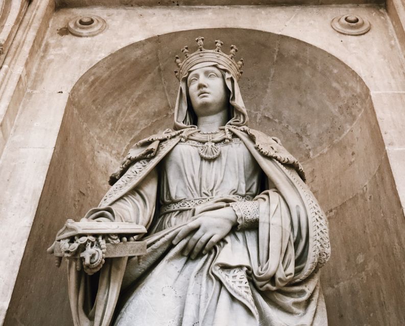 Skip the Line Royal Palace Madrid Tour Semi-Private 8ppl max - The Royal Pharmacy and Its Unique Collections