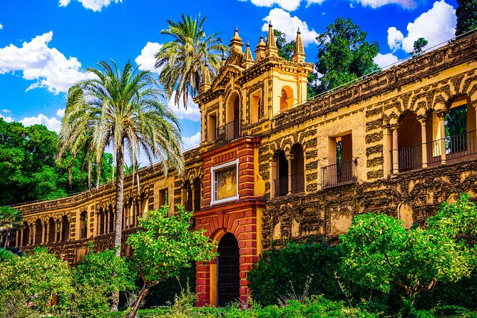 Skip the Line Seville Alcázar, Cathedral & Giralda Guided Tour - Key Points