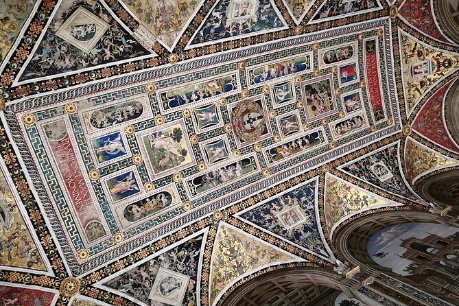 Skip the Line: Siena Duomo and City Walking Tour - San Domenico and the Relics of Saint Catherine