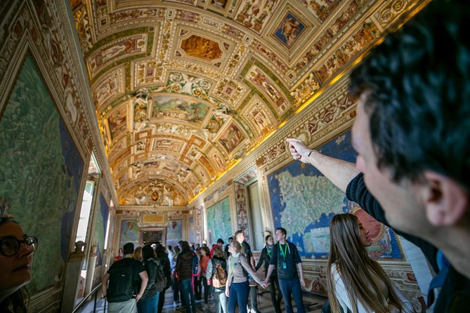 Skip-the-line Sistine Chapel & Vatican Highlights Guided Tour - Exploring St. Peter’s Basilica and Its Artworks