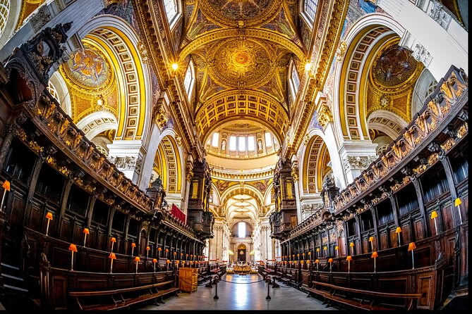 Skip-the-Line St Pauls Cathedral Private Tour in London - Discovering the History of the Great Fire at The Monument