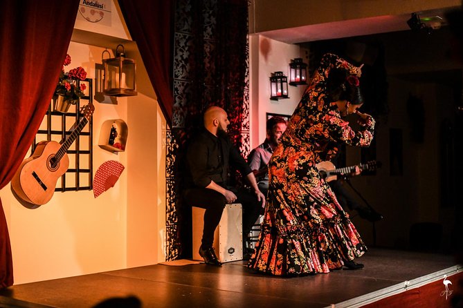 Skip the line: Tablao Flamenco Andalusí Ticket - Managing Expectations and Possible Disappointments