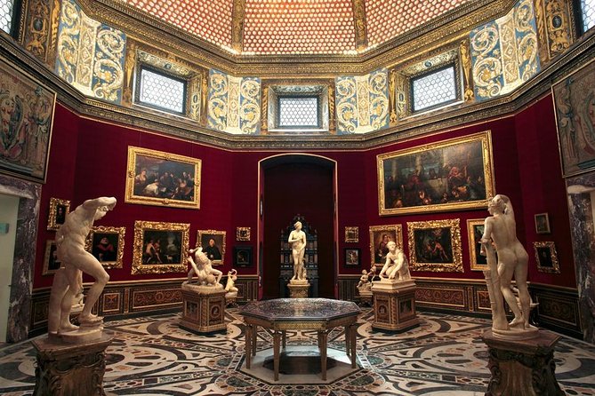 Skip the line Uffizi and Accademia private guided tour - Inside the Experience: What Makes It Stand Out
