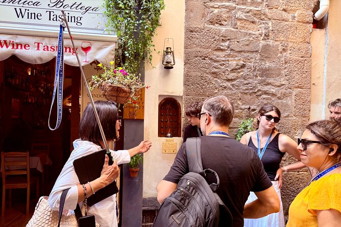 Skip the line: Uffizi and Accademia Small Group Walking Tour - Strolling Through Piazza della Signoria