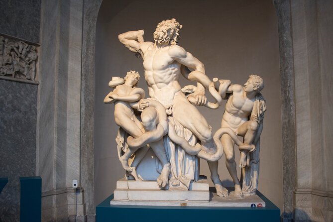 Skip the Line Vatican and Sistine Chapel Private Night Tour - Discover the Unique Charm of the Vatican in the Evening