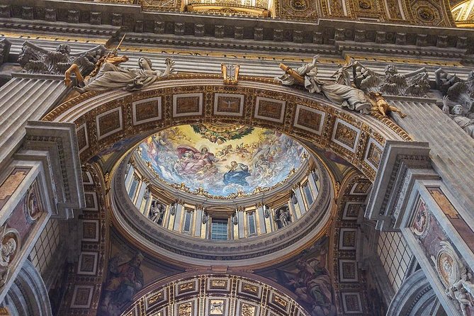 Skip the Line: Vatican Museums & Saint Peter - Private Tour - The Sistine Chapel: Michelangelo’s Artistic Triumph