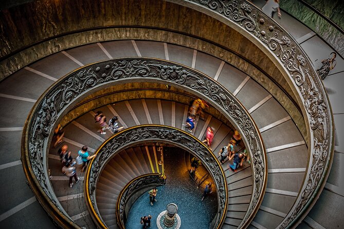 Skip the Line Vatican Museums & Sistine Chapel VIP Escorted Entrance - The Meeting Point and Starting the Visit