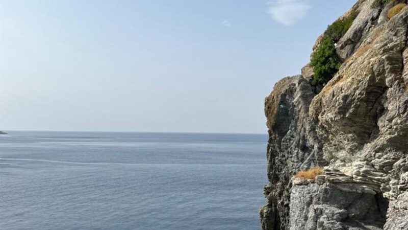 Skopelos: Mamma Mia Cliff Tour - Practical Tips and What to Bring