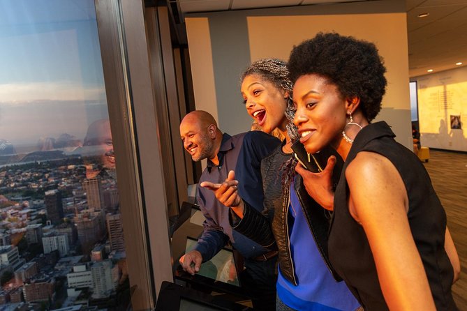Sky View Observatory at the Columbia Center Admission Tickets - Navigating the Entrance and Ticketing Process