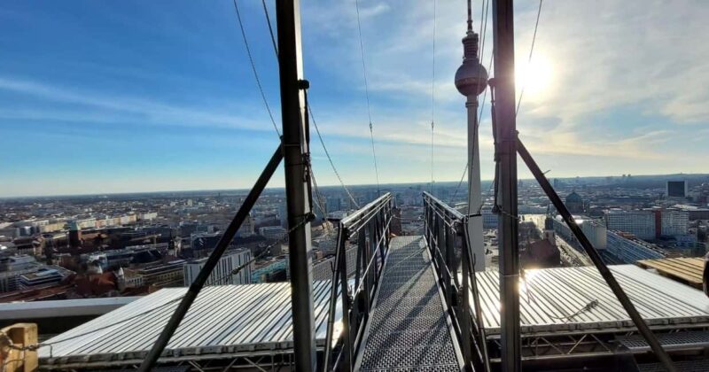 Sky Walk - 120 Meters above Berlin - Key Points