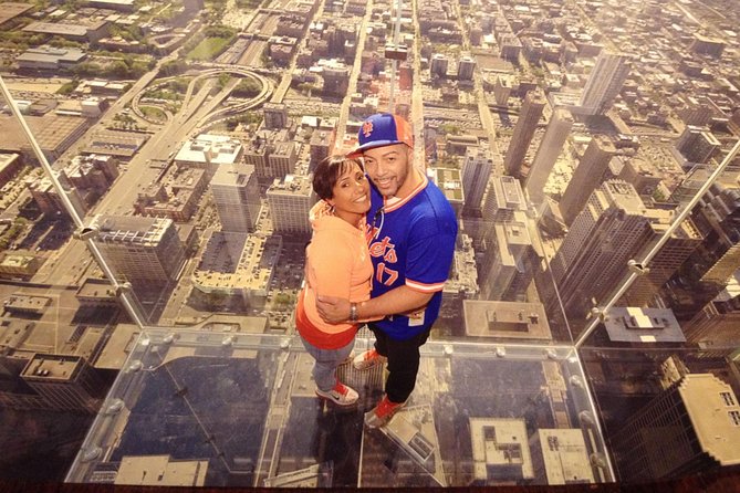 Skydeck Chicago Admission Ticket - The Unique Experience of The Ledge and City Views