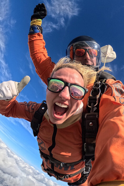 Skydive Algarve: Tandem Skydiving 10.000ft (up to 15.000ft) - Under the Canopy: Aerial Views and Relaxed Glide