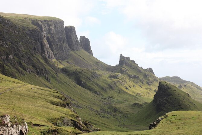Skye Fairy Pools/ Fairy Glen/ Quiraing/ Kilt rock / Old Man Storr - Explore the Most Iconic Spots on the Isle of Skye in a Single Day