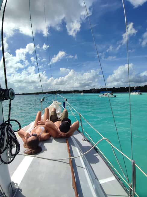 Slow Sailing Bacalar - 3-hours of Nature and crystal waters - The Calm Pace of the Sailing Experience