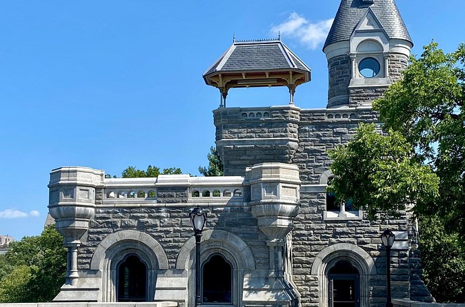 Small Group 2 Hours Walking Tour of Central Park - up to 8 people - Exploring the Wollman Rink and Literary Walk