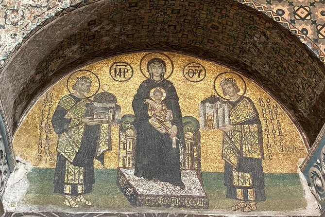 Small Group 7-Day Tour to Istanbul, Cappadocia and Ephesus by Flights - Cappadocia’s Lunar Landscapes and Cave Dwellings