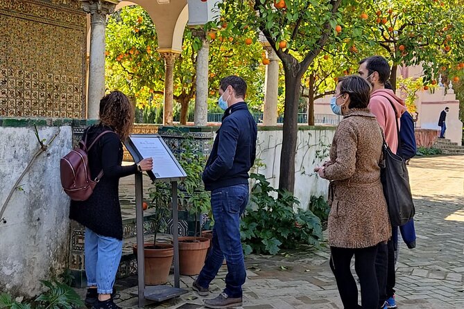 Small-Group Alcazar of Seville Guided Tour with entry ticket - Why Choose This Tour Over Self-Guided Visits