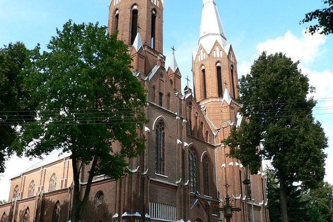 Small Group Anyksciai Regional Park Day Trip from Vilnius - Visiting the Tallest Church in Lithuania: St Matthias in Anykiai