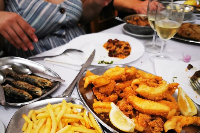 Small-Group Arrábida Coast Tour & Wine Taste - Exploring the WWII Fortress and Its Graffiti Art