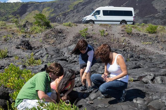 Small Group Big Island Twilight Volcano and Stargazing Tour - Scenic Drive Along Saddle Road