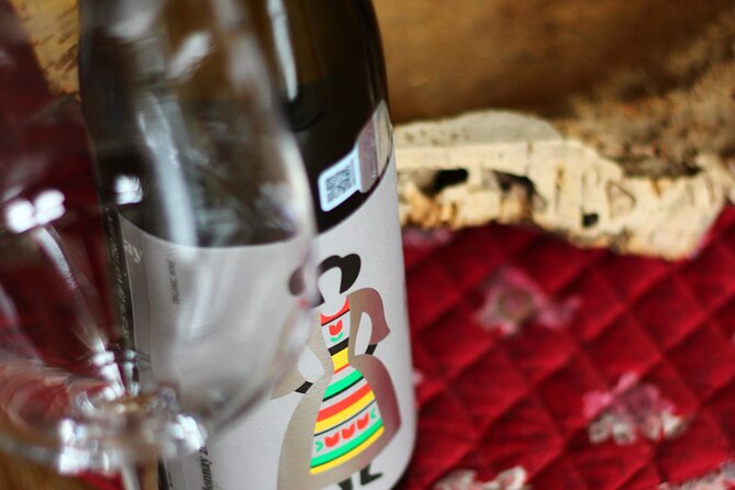 Small-Group Brasov-CROWN City Evening Tour with wine - Starting Point at the Council’s House in Brasov