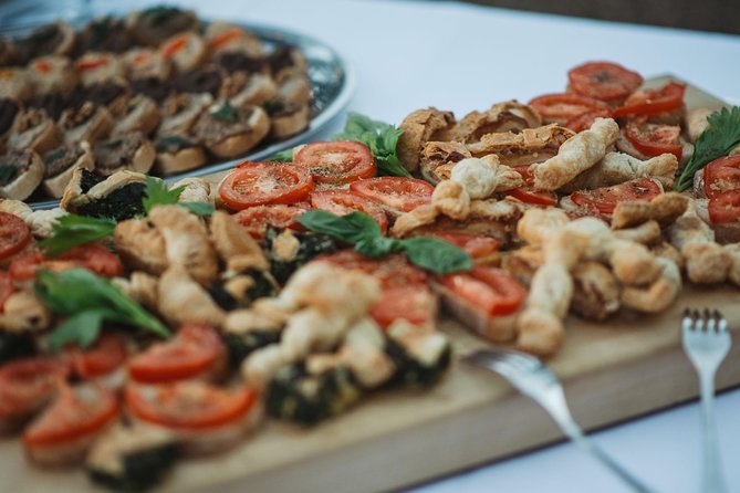 Small-Group Chianti Trip with Wine Tasting from Siena - Exploring Castello di Brolio and Its Vineyards