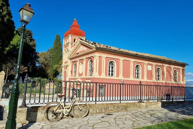 Small Group Corfu Walking City Tour - Explore Corfus Historic Old Town with a Skilled Guide