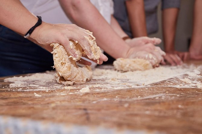 Small Group Cozy Cooking Class in a Typical Milanese Home. - Key Points