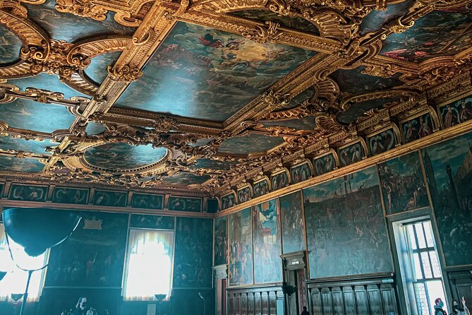 Small-group Doge's Palace Skip-the-line Tour - A Guide Who Brings the Palace to Life