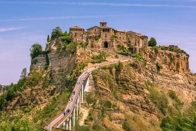 Small Group E-bike Experience from Orvieto to Civita with Lunch - The Historic Lunch in Orvieto with Regional Cuisine