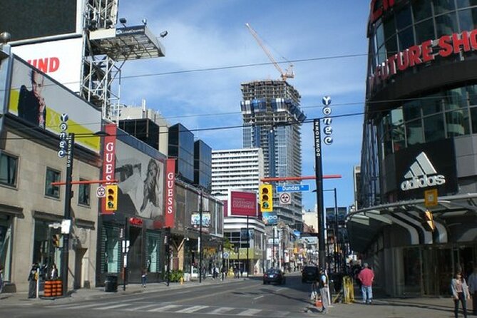 Small Group Four Day Toronto Montreal Ottawa Quebec Tour - Toronto’s Film and Harbor Highlights
