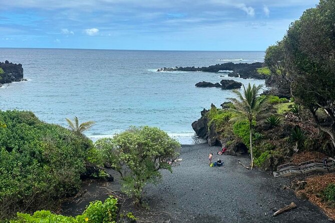 Small Group Full Day Road to Hana Adventure - Waianapanapa State Park’s Black Sand Beach