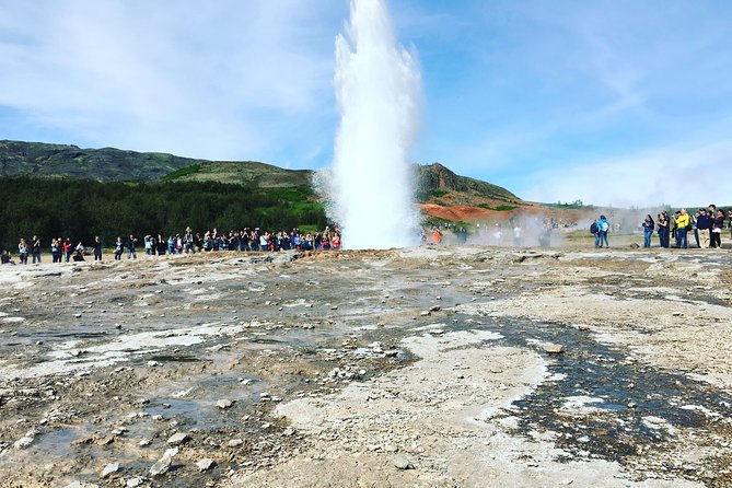 Small-group Golden Circle Classic Tour from Reykjavik - Walking Between Continents at Þingvellir