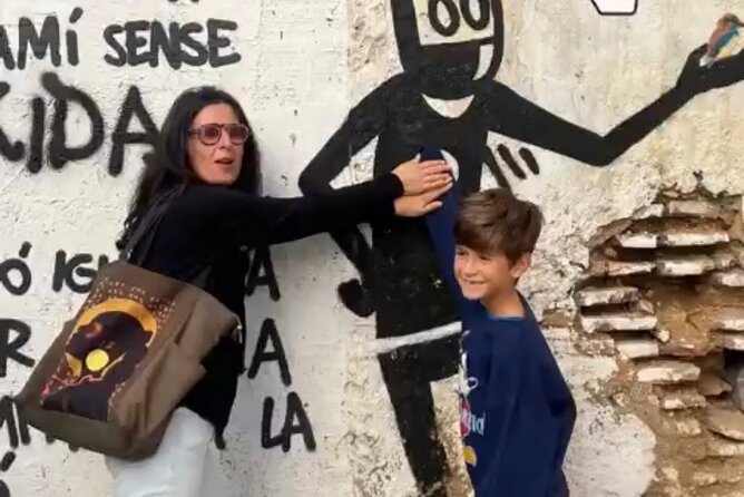 Small-Group Graffiti Tour and Workshop in El Carmen - Key Points