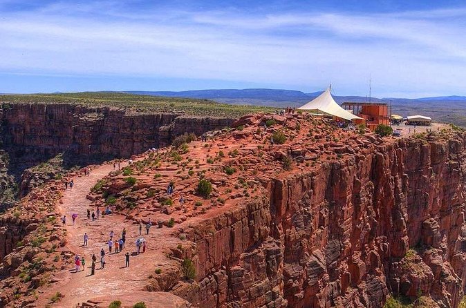 Small Group Grand Canyon, Hoover Dam and Joshua Tree Forest Tour - Explore the Grand Canyon West Rim and Eagle and Guano Points